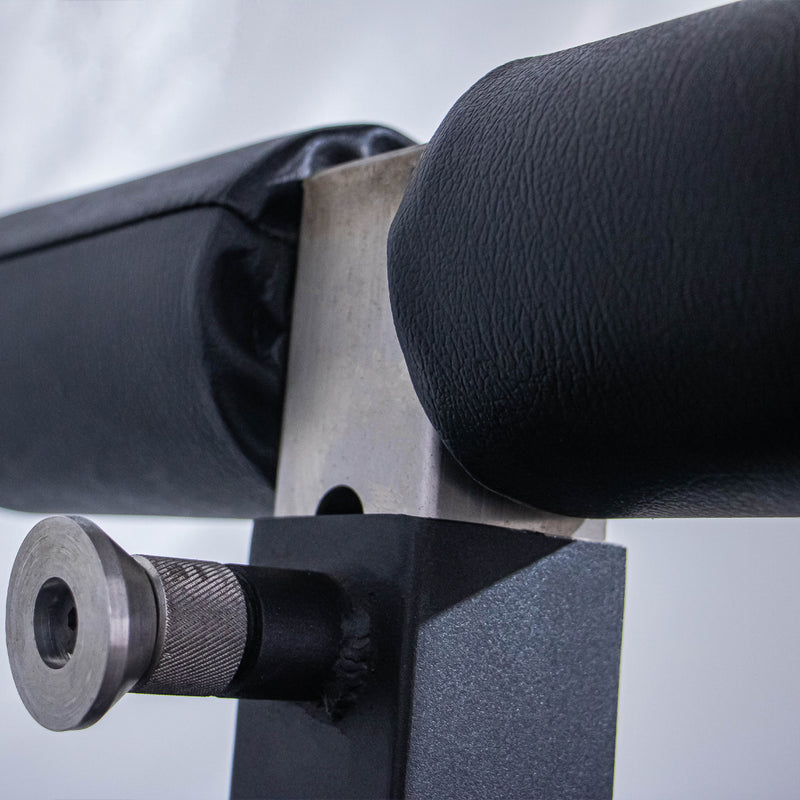 PULLDOWN SEAT