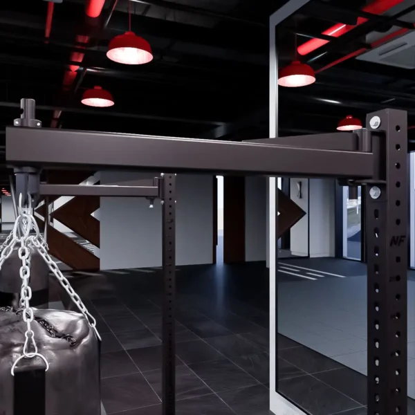 "Brazo articulado Navyfit para saco de box con giro ajustable y amortiguación hidráulica