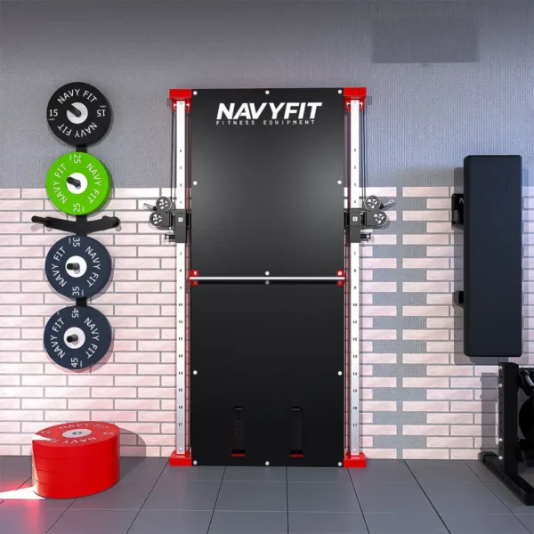 Estación Crossover Compacto Navyfit con polea alta doble ajustable, equipo ergonómico para fuerza en espacios reducidos.