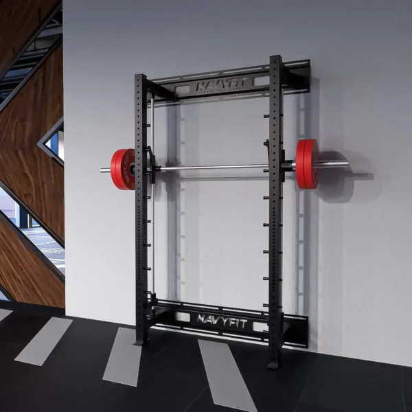 Smith Machine de Pared Navyfit, máquina de acero reforzado con guías integradas para entrenamientos seguros en espacios pequeños.